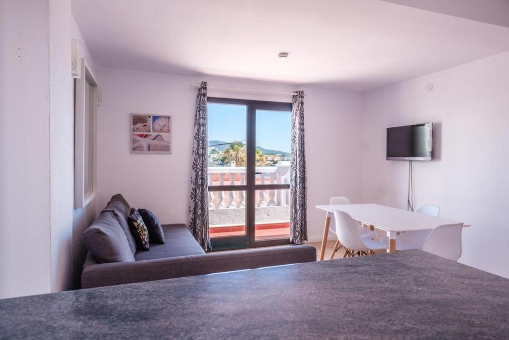 Jacaranda Apartments & Studios Es Cana Esterno foto